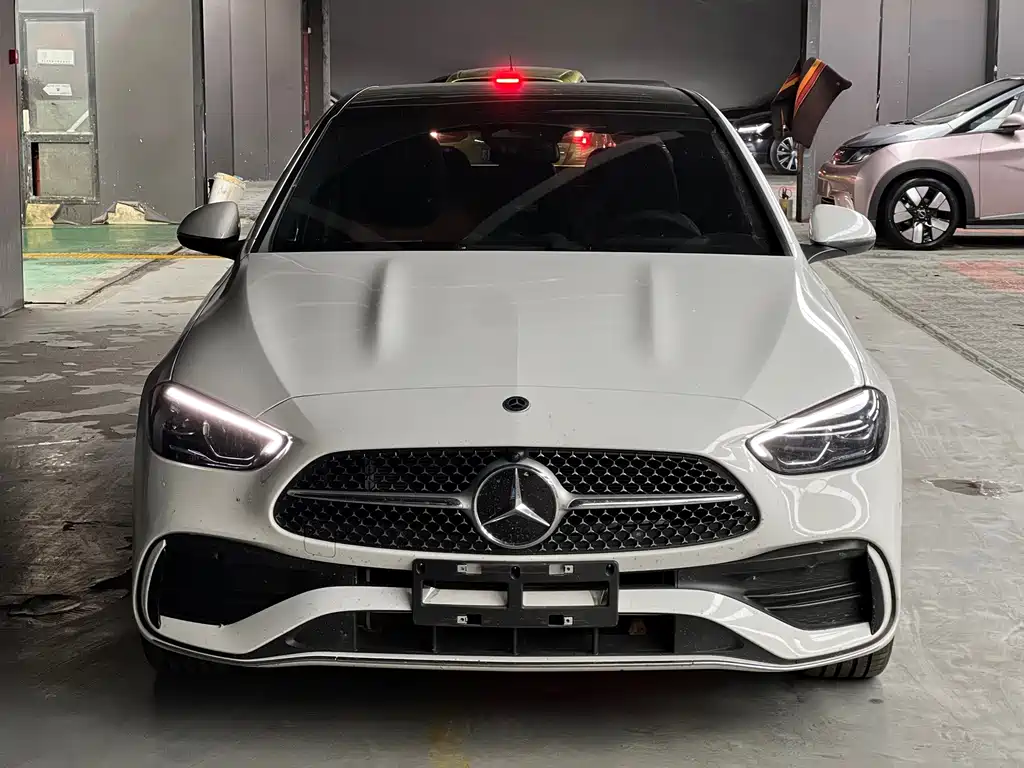 Mercedes-Benz C-Class — миниатюра 2