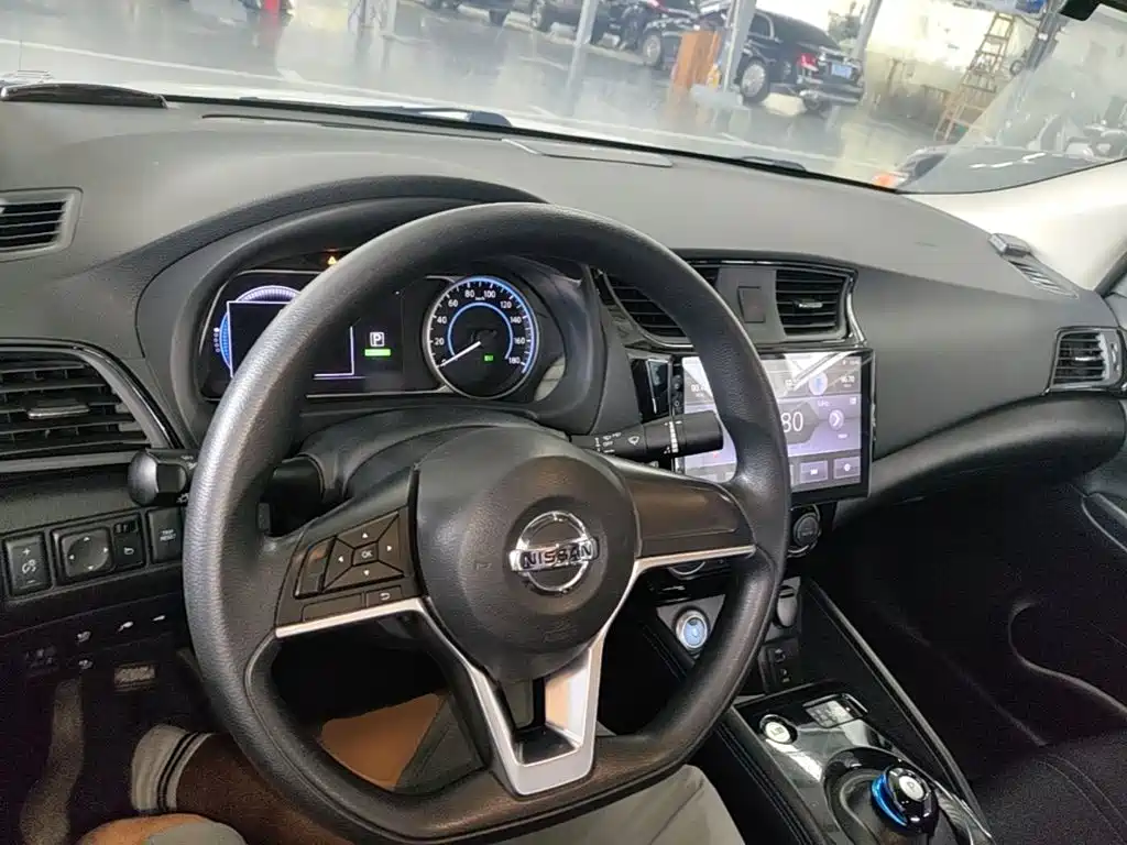 Nissan Sylphy EV — миниатюра 10