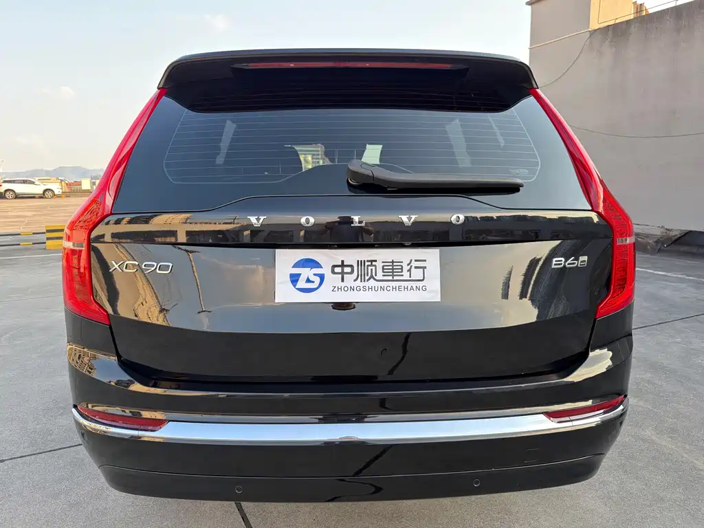 Volvo XC90 — миниатюра 6
