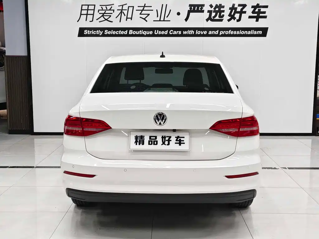 Volkswagen Lavida — миниатюра 5