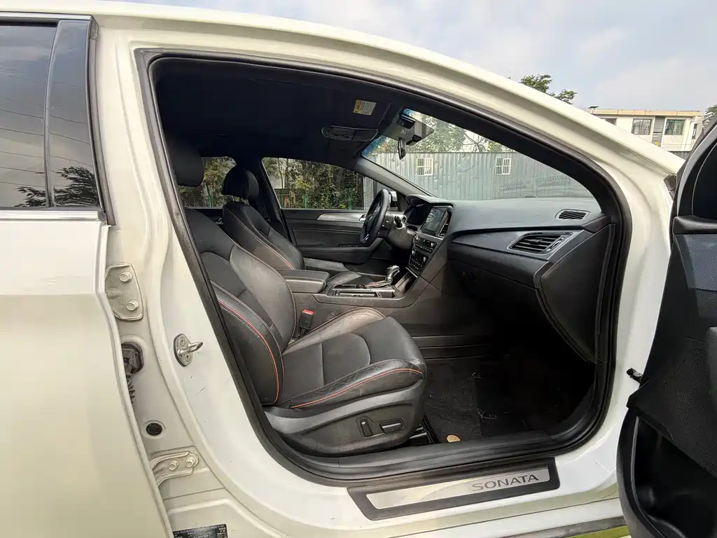 Hyundai Sonata — миниатюра 12