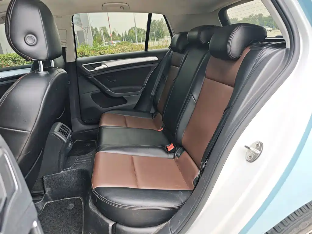 Volkswagen Golf — миниатюра 17