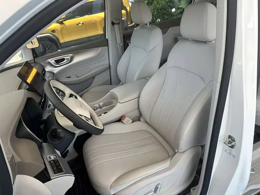 Roewe iMAX8 New Energy — миниатюра 14