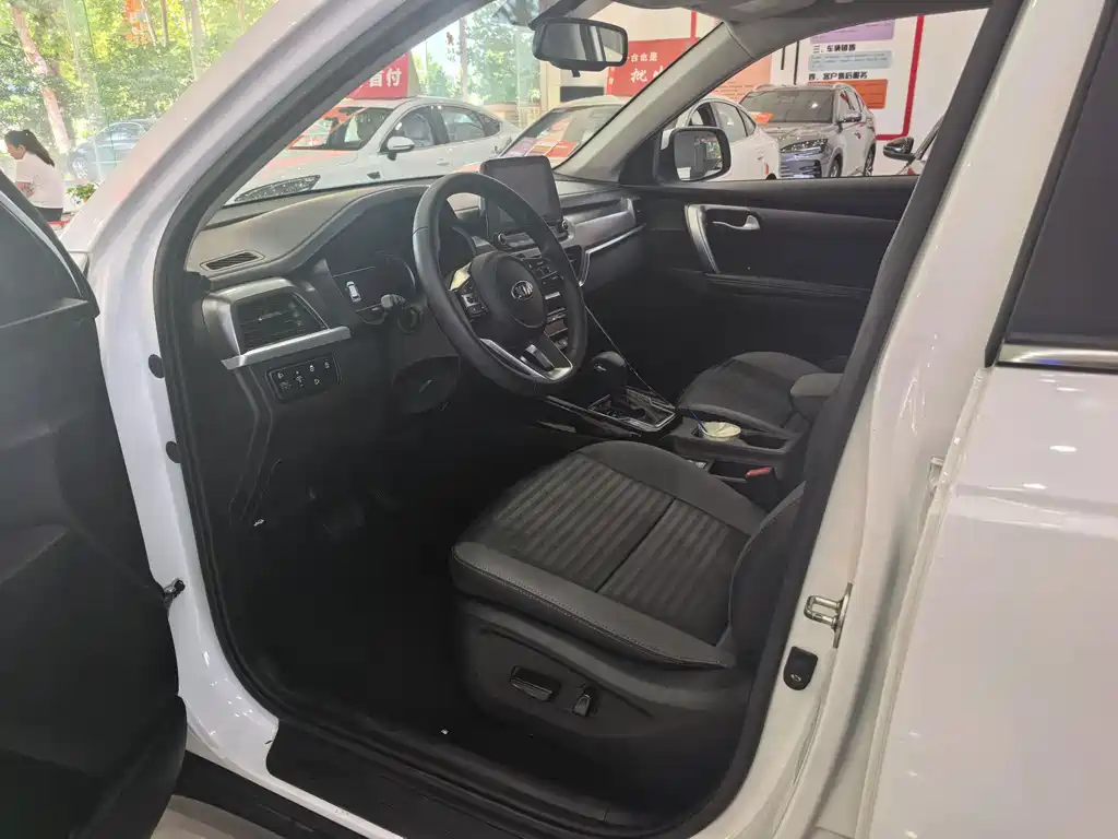 Kia Sportage — миниатюра 4
