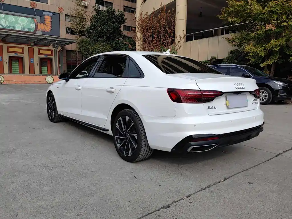 Audi A4L — миниатюра 14