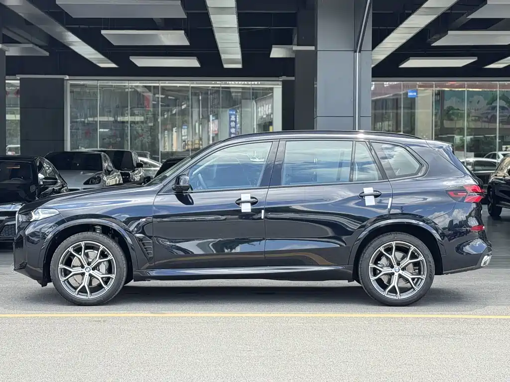 BMW  X5