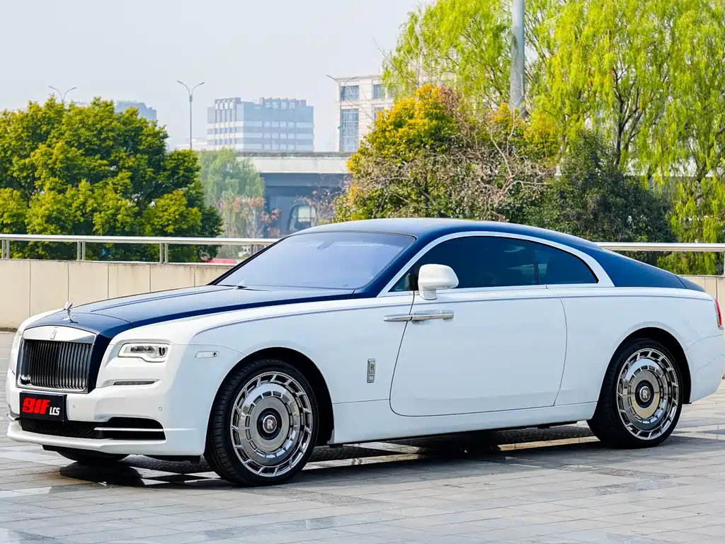 ROLLS-ROYCE PHANTOM