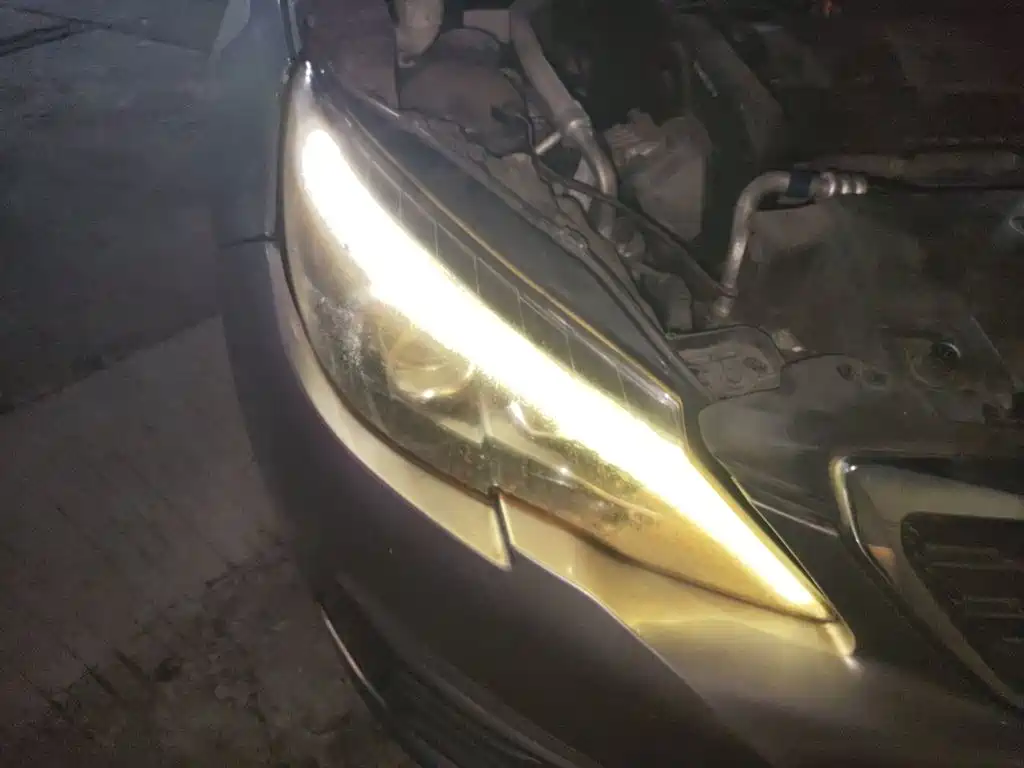 Peugeot 308 — миниатюра 7