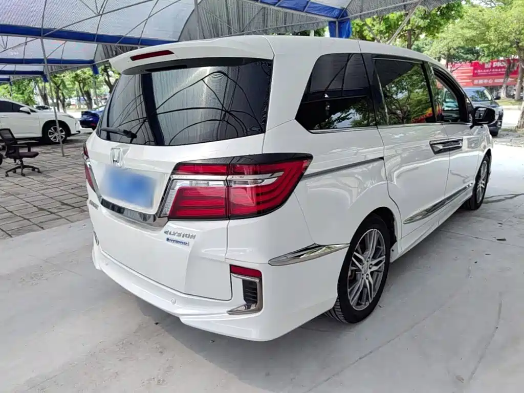 Honda Elysion — миниатюра 7