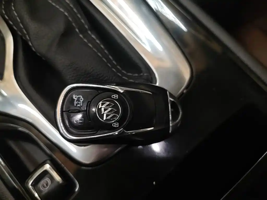 Buick Regal — миниатюра 11