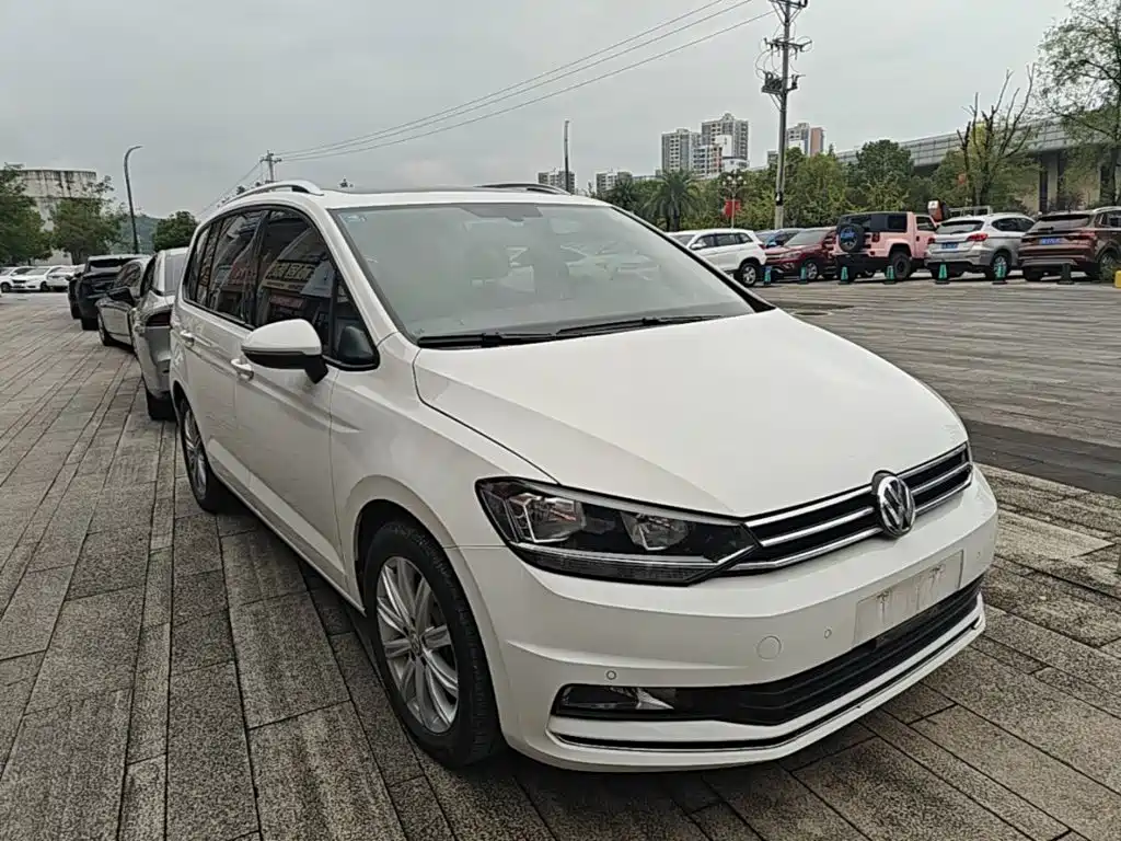 Volkswagen Touran — миниатюра 4