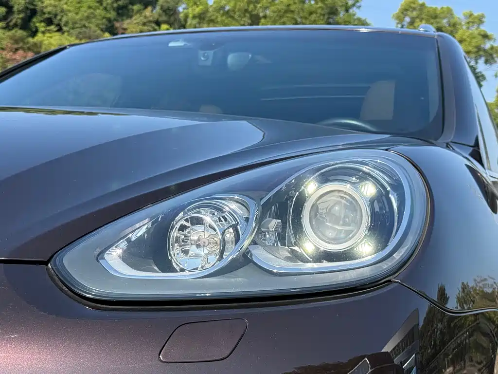 PORSCHE CAYENNE NEW ENERGY