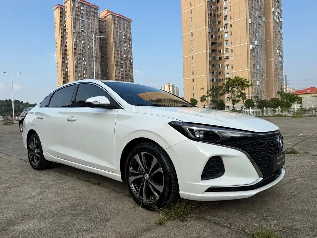 Changan Eado — миниатюра 3