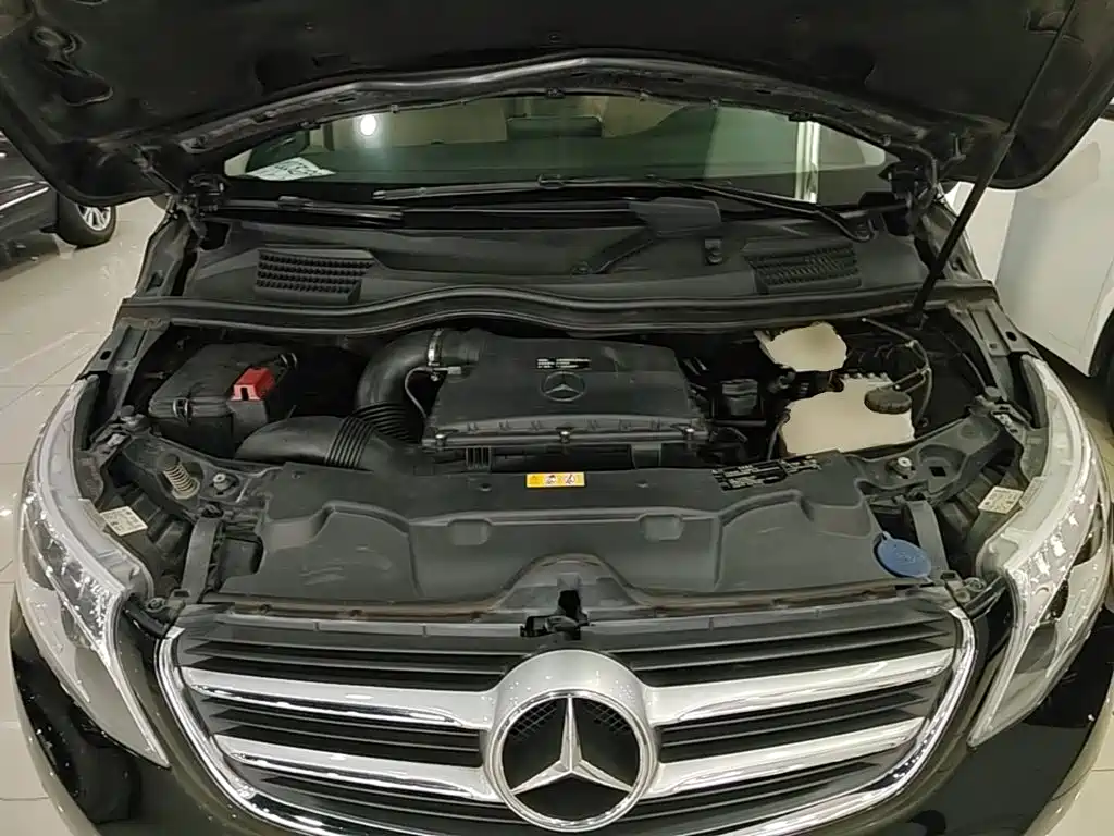 Mercedes-Benz V-Class — миниатюра 20