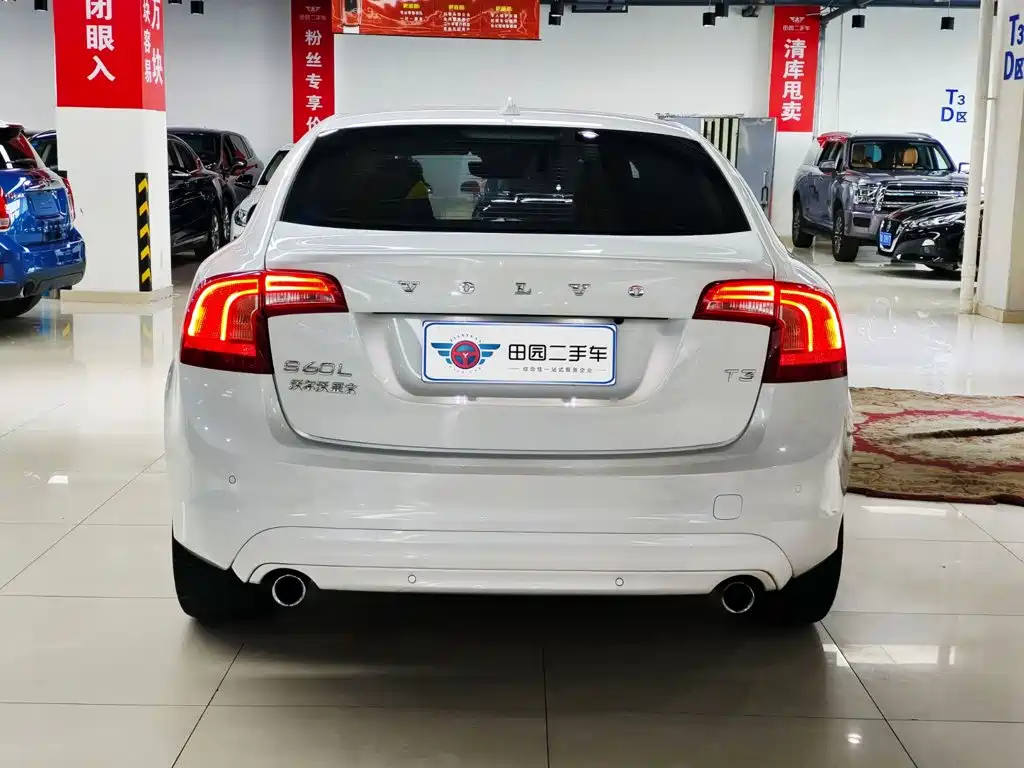 Volvo S60 — миниатюра 5