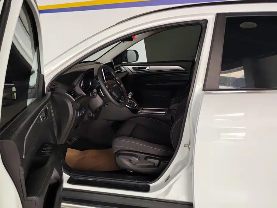 Haval M6 — миниатюра 9