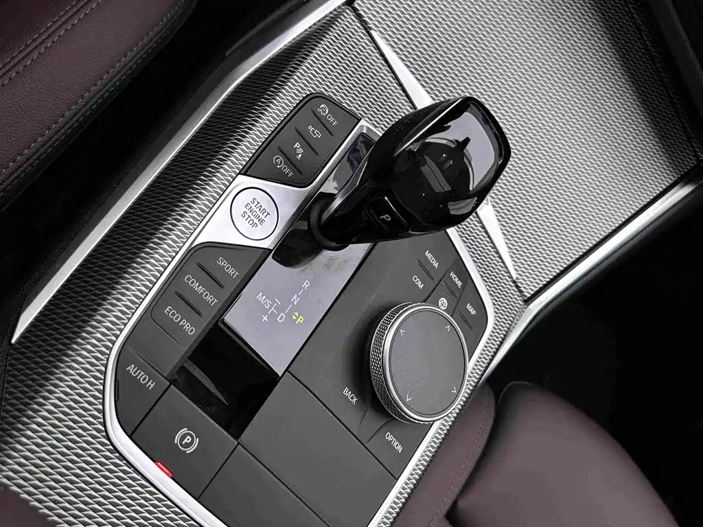 BMW 3 Series — миниатюра 12