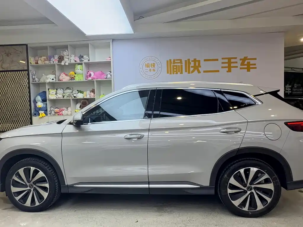 BYD Song Plus DM-i 2023 — фото 4