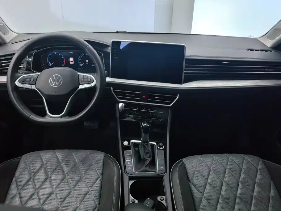 Volkswagen Sagitar — миниатюра 12