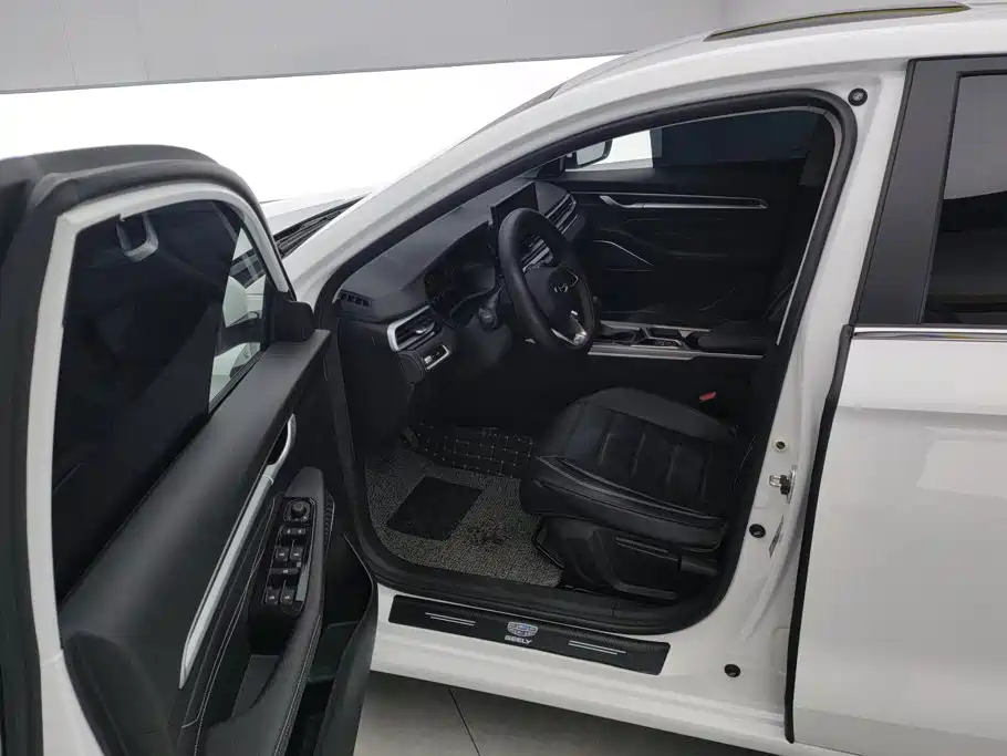 Geely Emgrand — миниатюра 9