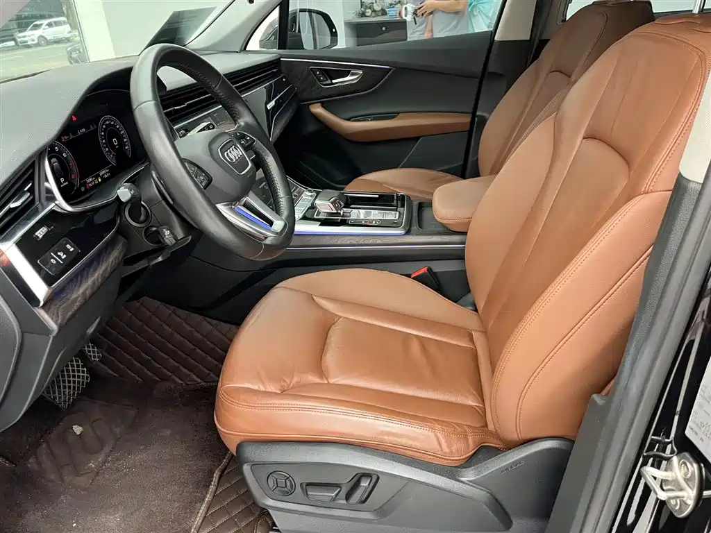 Audi Q7 — миниатюра 11