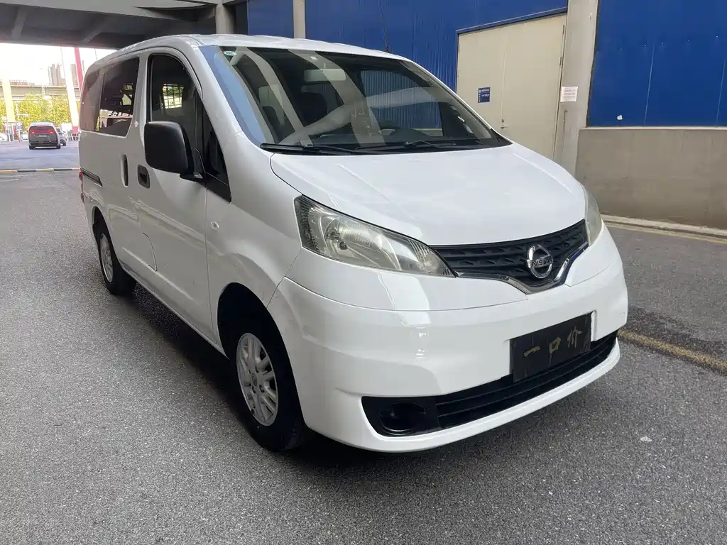Nissan NV200 — миниатюра 3