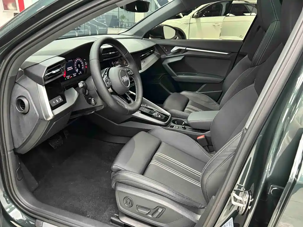 Audi A3 2022 — фото 16