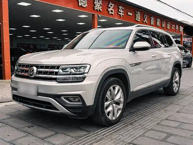 VOLKSWAGEN TOURANG 2017