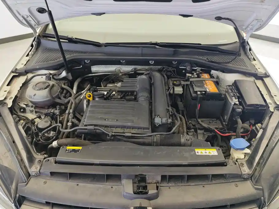 Volkswagen Golf — миниатюра 10