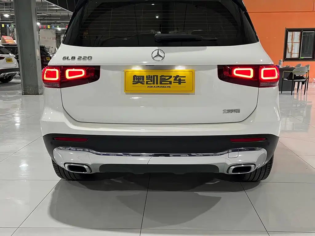 Mercedes-Benz GLB — миниатюра 4