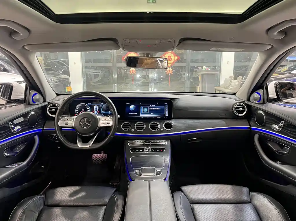 MERCEDES-BENZ E CLASS