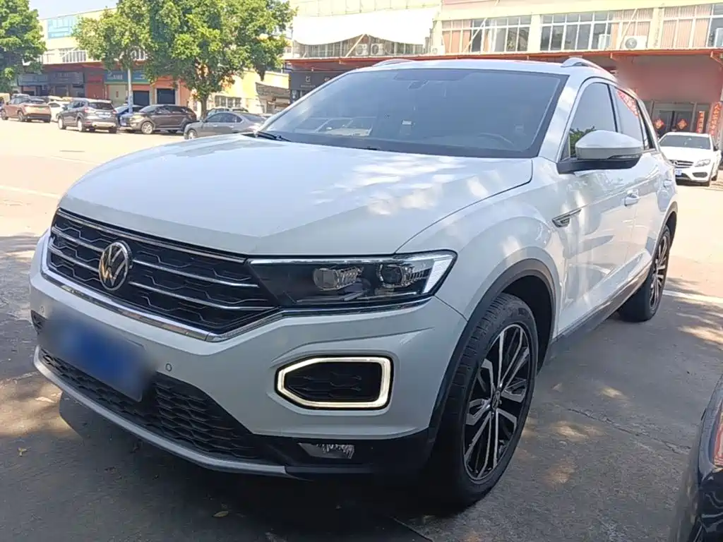 Volkswagen T-Roc — миниатюра 2