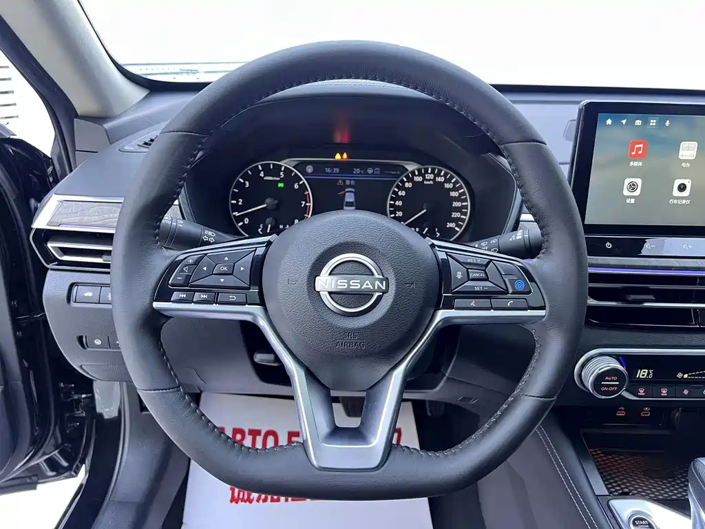 Nissan Teana — миниатюра 12