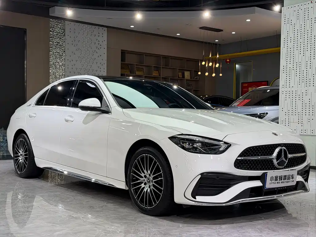 Mercedes-Benz C-Class — миниатюра 3