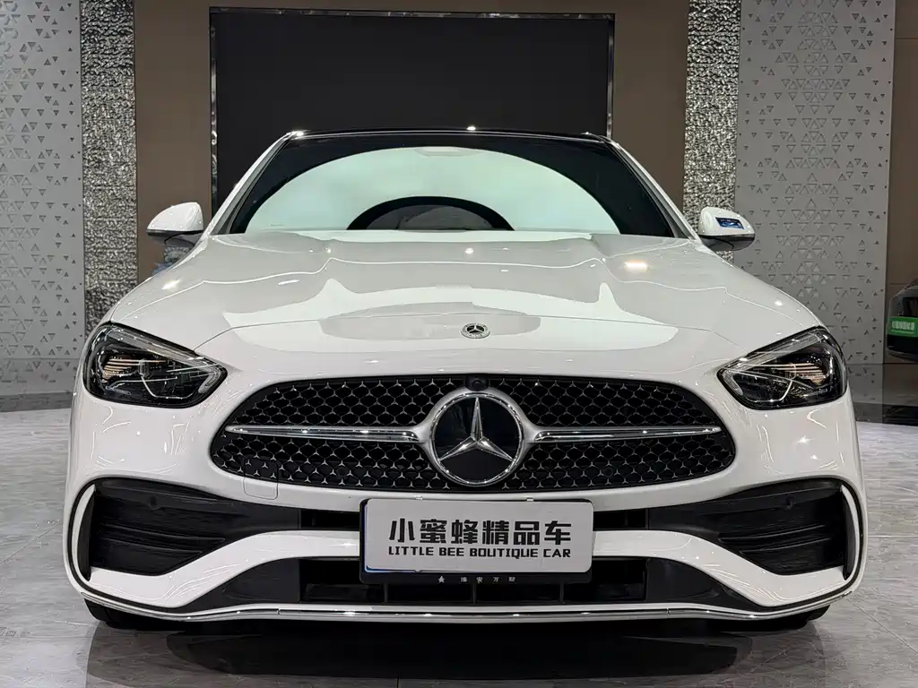 Mercedes-Benz C-Class — миниатюра 2