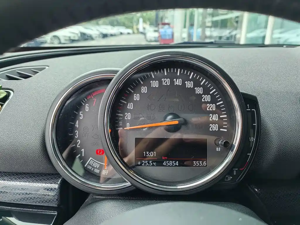 MINI Mini Clubman — миниатюра 9