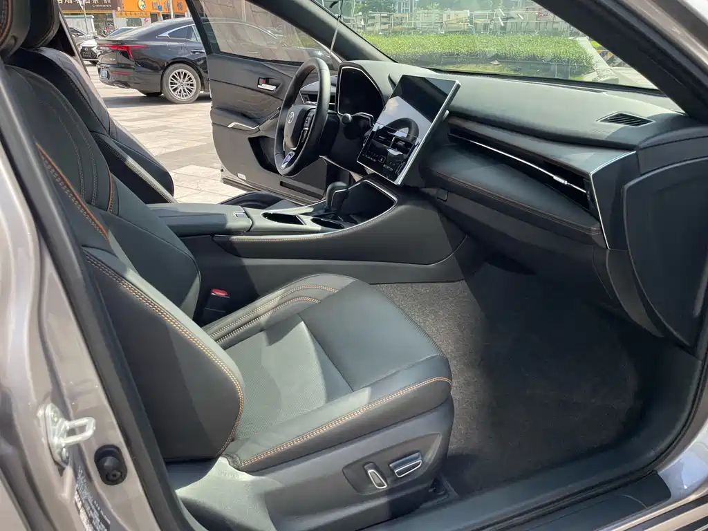 Toyota Avalon — миниатюра 14