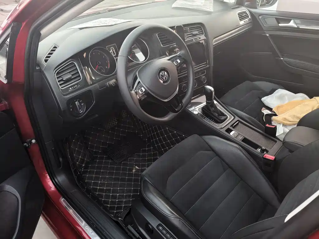 Volkswagen Golf — миниатюра 2