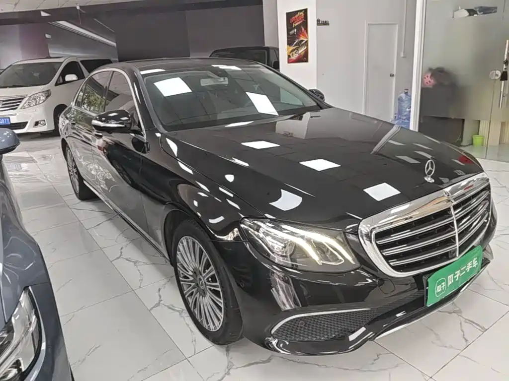 Mercedes-Benz E-Class — миниатюра 4