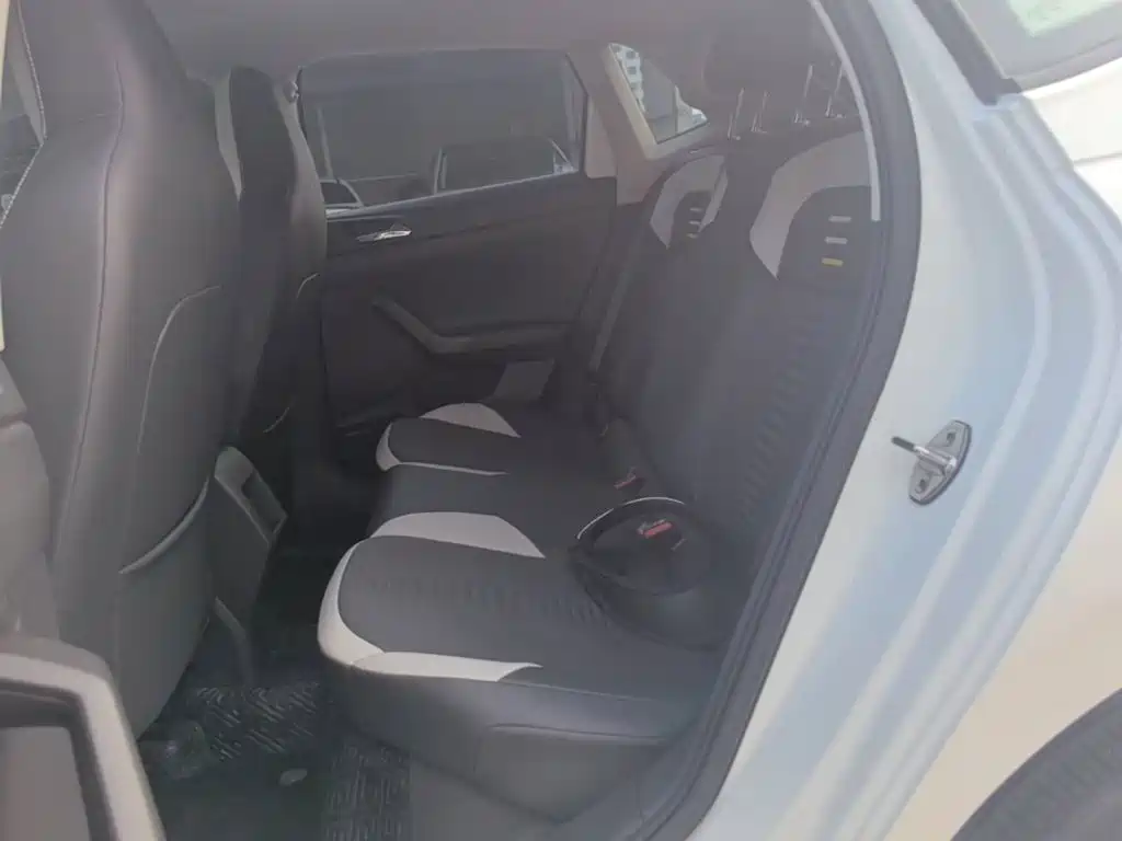 Volkswagen Polo — миниатюра 17