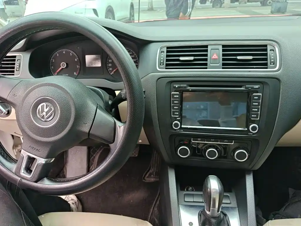 Volkswagen Sagitar — миниатюра 10