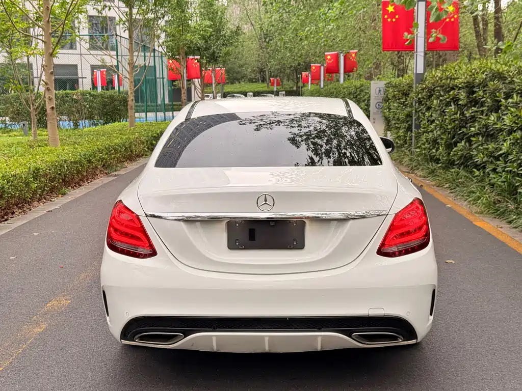 Mercedes-Benz C-Class — миниатюра 4