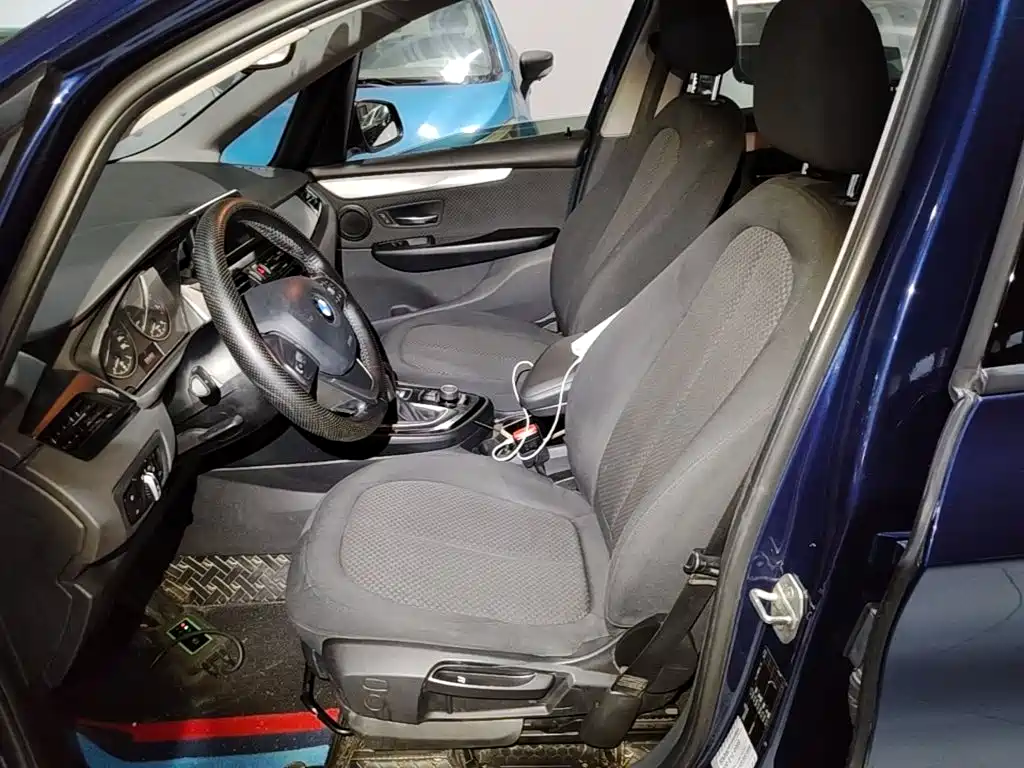 BMW 2 Series Active Tourer — миниатюра 15