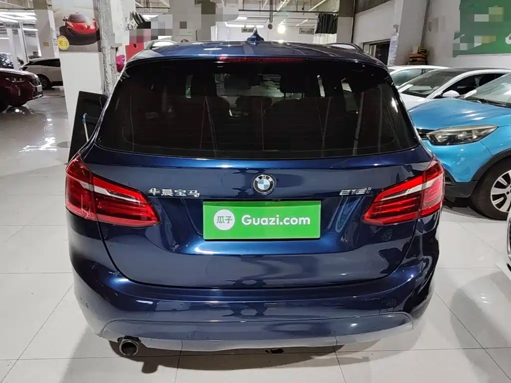 BMW 2 Series Active Tourer — миниатюра 6