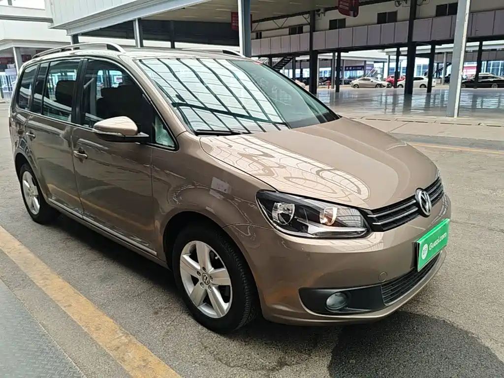 Volkswagen Touran — миниатюра 4