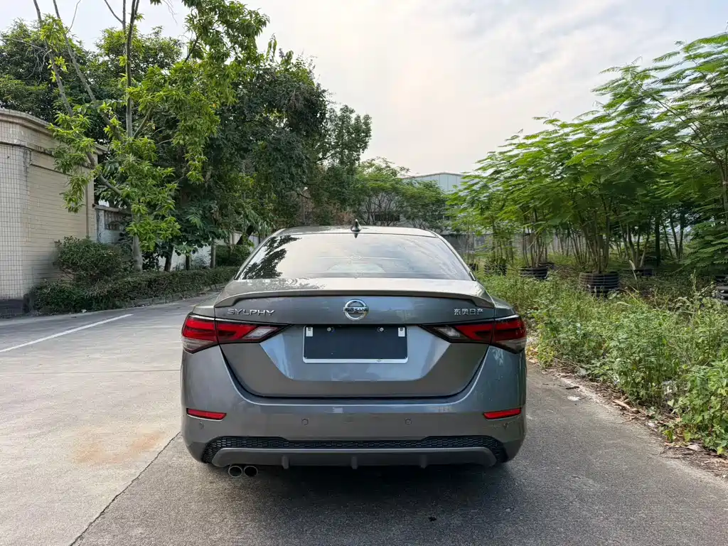 Nissan Sylphy — миниатюра 6