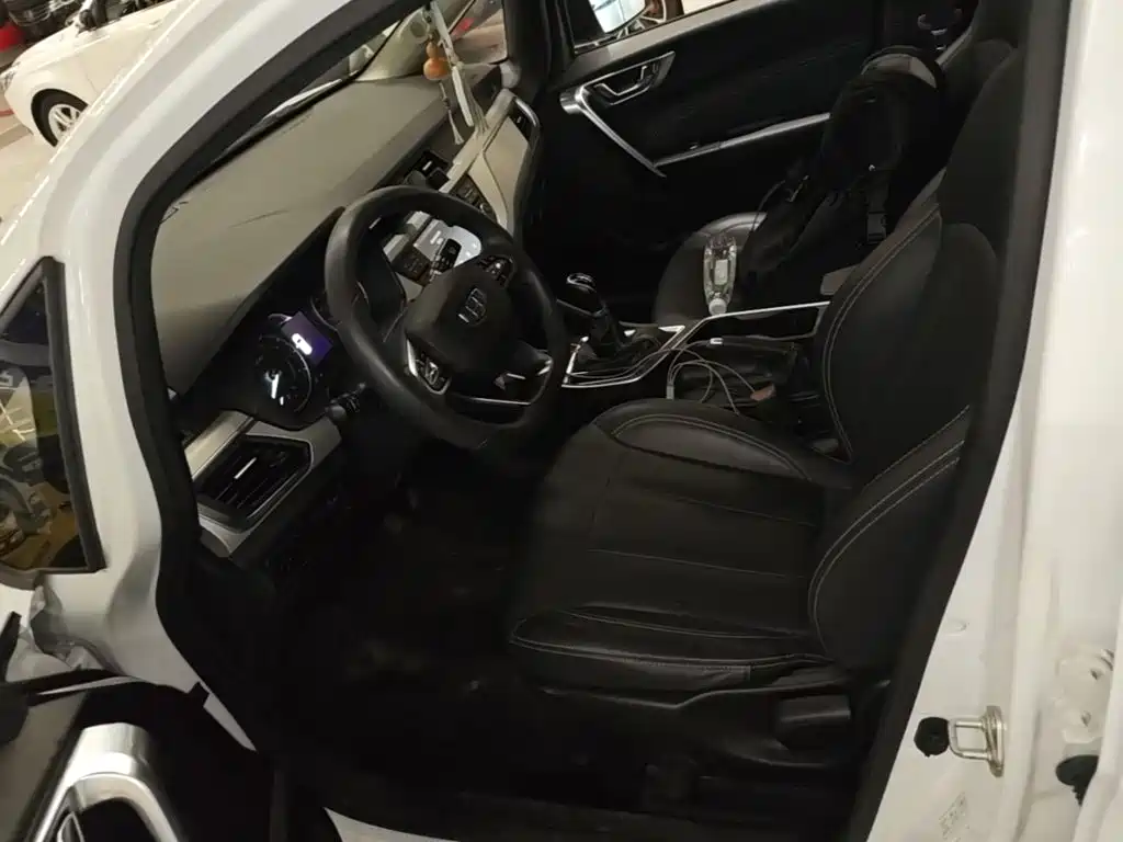 Geely Vision X3 — миниатюра 15