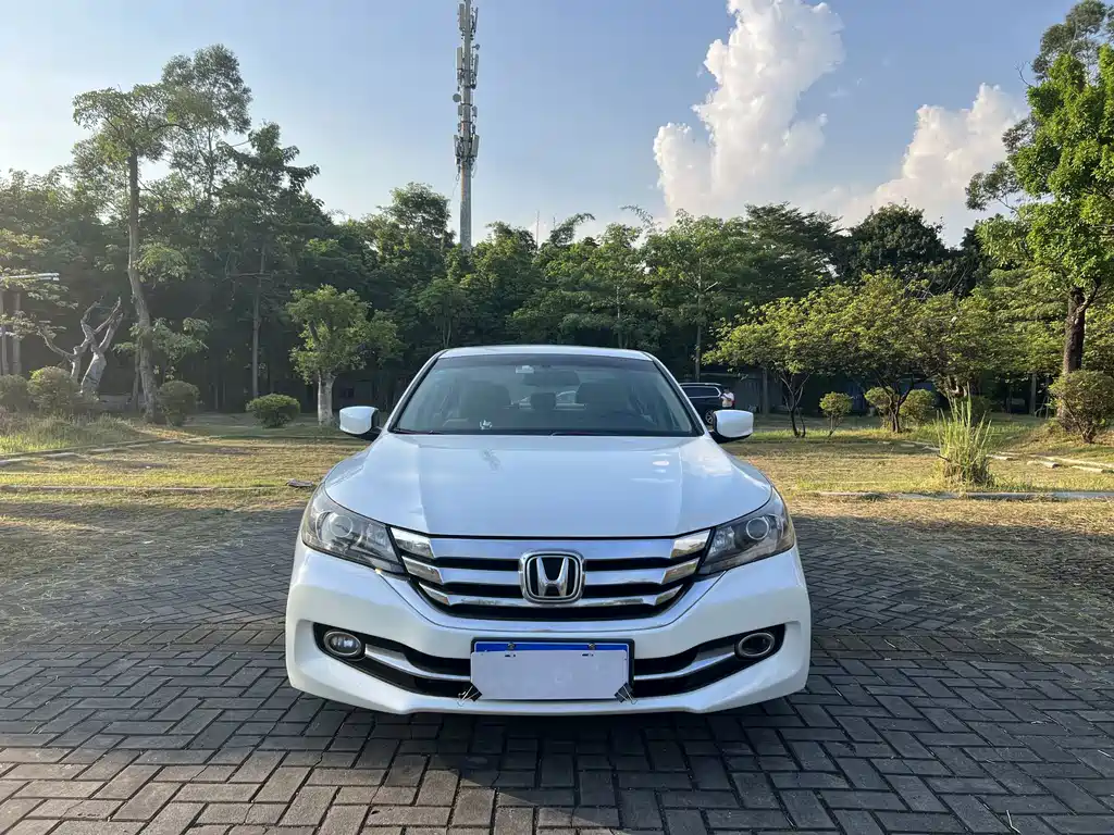 Honda Accord — миниатюра 2