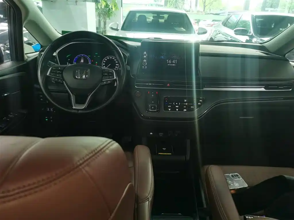 Honda Odyssey - фото 10