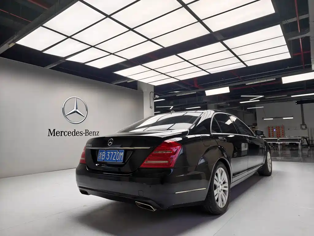 Mercedes-Benz S-Class — миниатюра 27